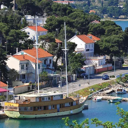 Two-bedroom In * Tisno